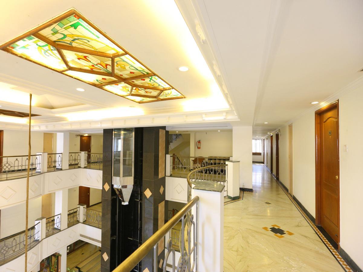 Oyo 1081 Hotel Sindhu International Tirupati Exterior photo